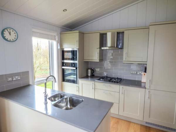 Crook Lodge Cartmel Exteriör bild